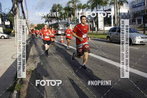 Buy your photos of the eventSantander Track & Field Run Series - Shopping Tambor on Fotop
