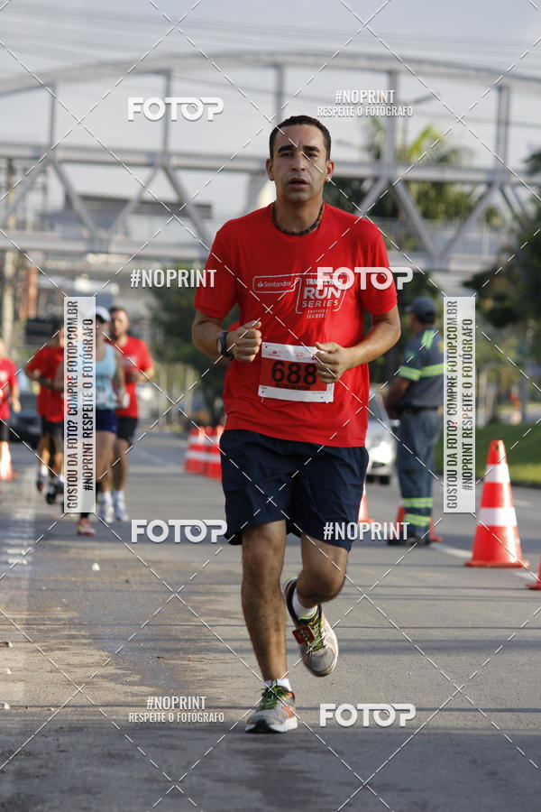 Buy your photos of the eventSantander Track & Field Run Series - Shopping Tambor on Fotop