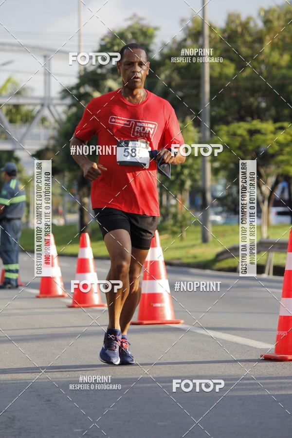 Buy your photos of the eventSantander Track & Field Run Series - Shopping Tambor on Fotop