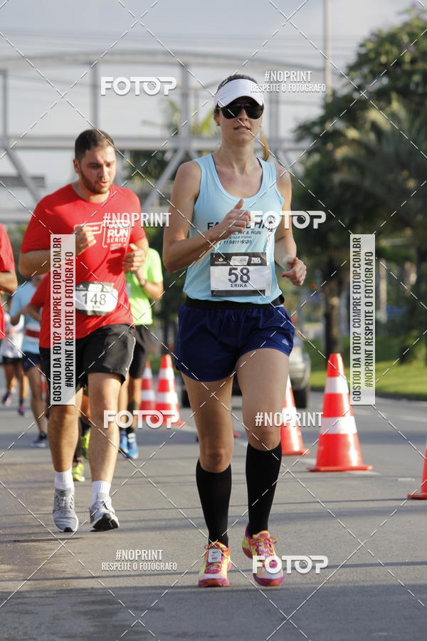 Buy your photos of the eventSantander Track & Field Run Series - Shopping Tambor on Fotop