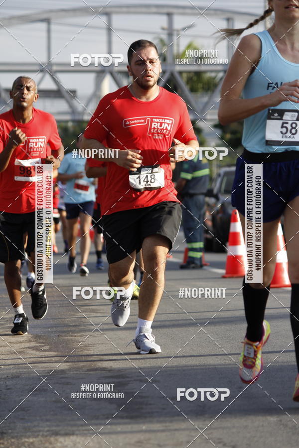 Buy your photos of the eventSantander Track & Field Run Series - Shopping Tambor on Fotop