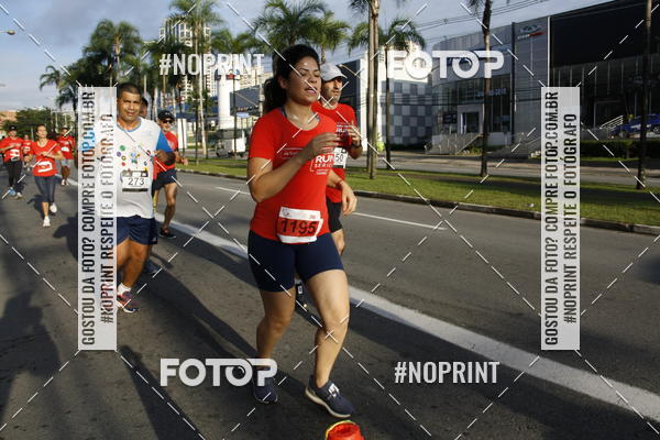 Buy your photos of the eventSantander Track & Field Run Series - Shopping Tambor on Fotop