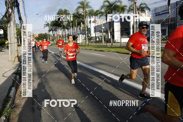 Buy your photos of the eventSantander Track & Field Run Series - Shopping Tambor on Fotop