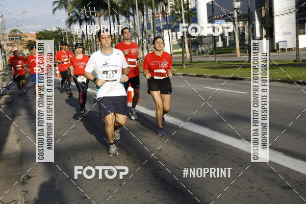Buy your photos of the eventSantander Track & Field Run Series - Shopping Tambor on Fotop