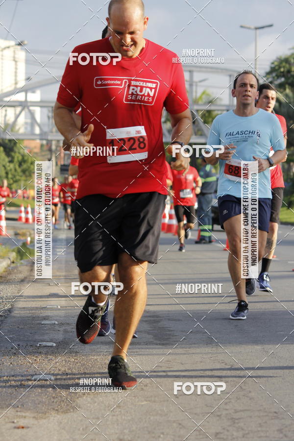 Buy your photos of the eventSantander Track & Field Run Series - Shopping Tambor on Fotop
