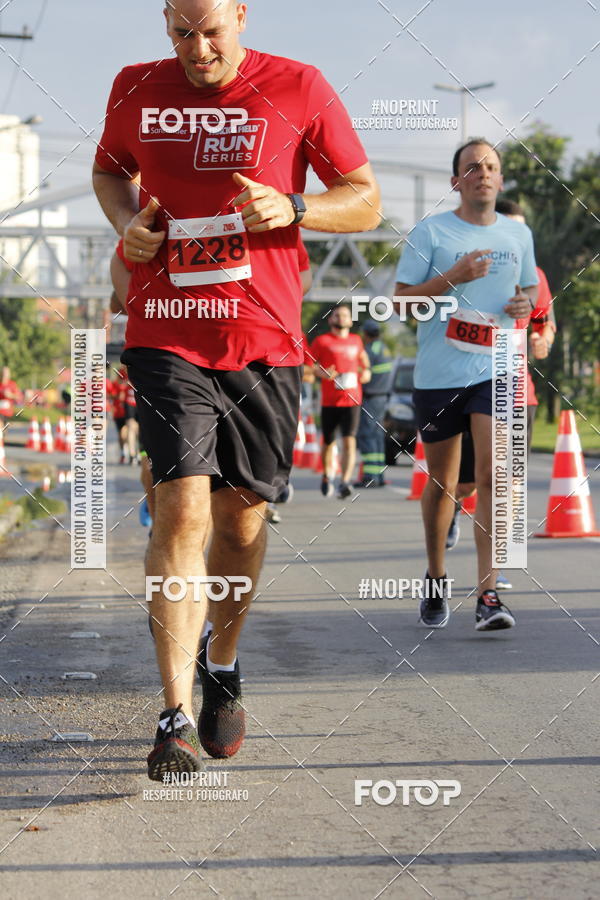 Buy your photos of the eventSantander Track & Field Run Series - Shopping Tambor on Fotop