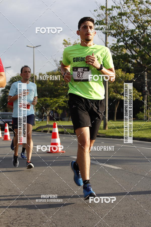 Buy your photos of the eventSantander Track & Field Run Series - Shopping Tambor on Fotop