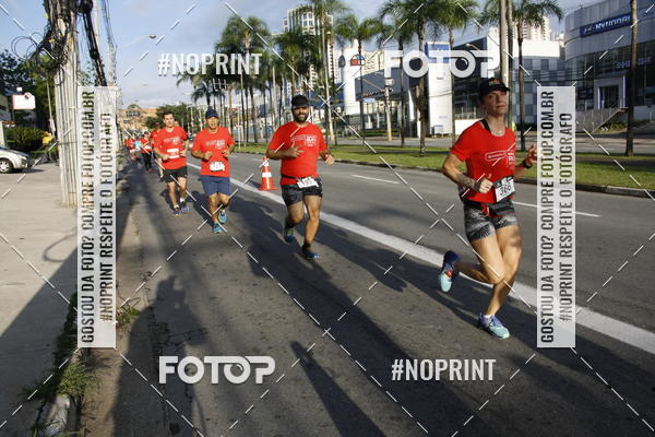 Buy your photos of the eventSantander Track & Field Run Series - Shopping Tambor on Fotop