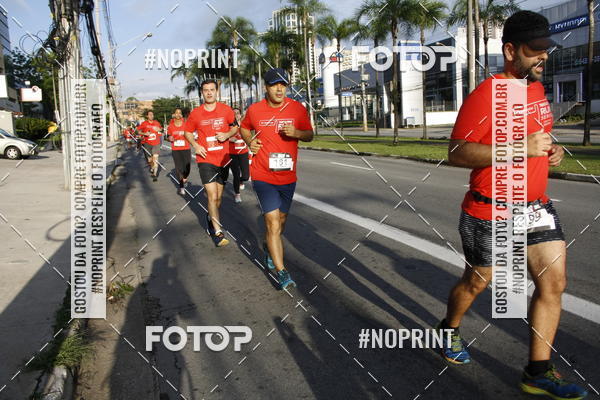 Buy your photos of the eventSantander Track & Field Run Series - Shopping Tambor on Fotop