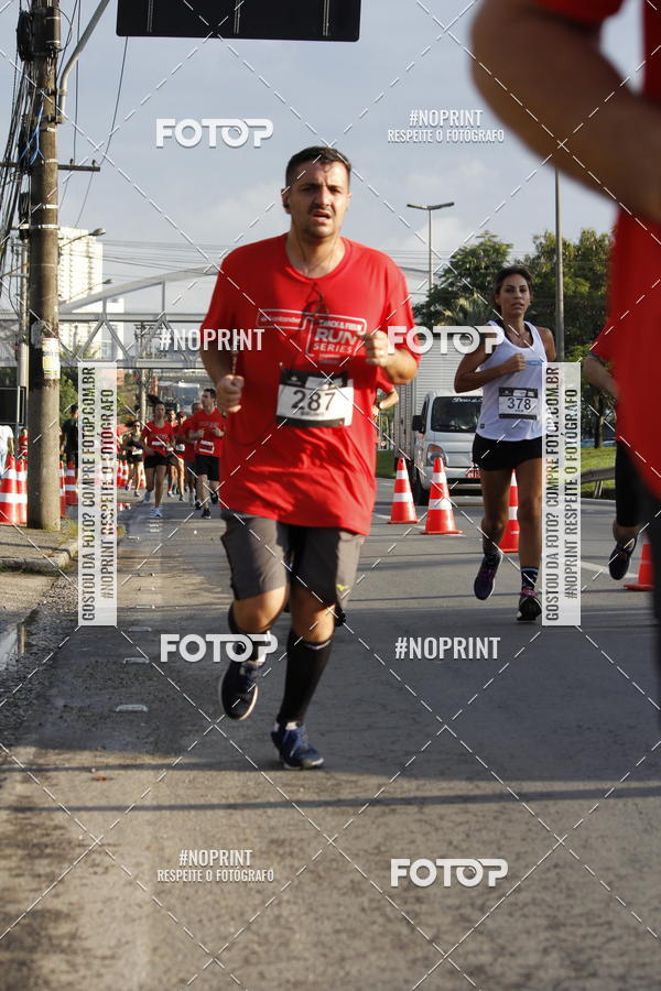 Buy your photos of the eventSantander Track & Field Run Series - Shopping Tambor on Fotop