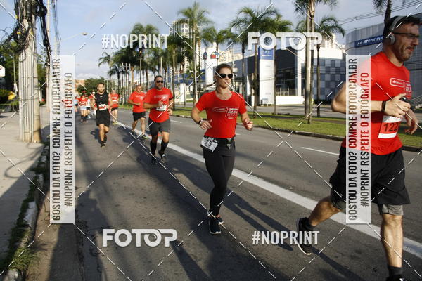 Buy your photos of the eventSantander Track & Field Run Series - Shopping Tambor on Fotop