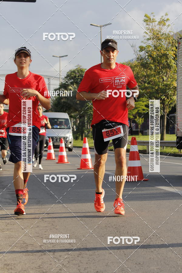 Buy your photos of the eventSantander Track & Field Run Series - Shopping Tambor on Fotop