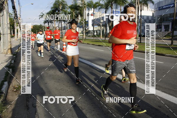 Buy your photos of the eventSantander Track & Field Run Series - Shopping Tambor on Fotop