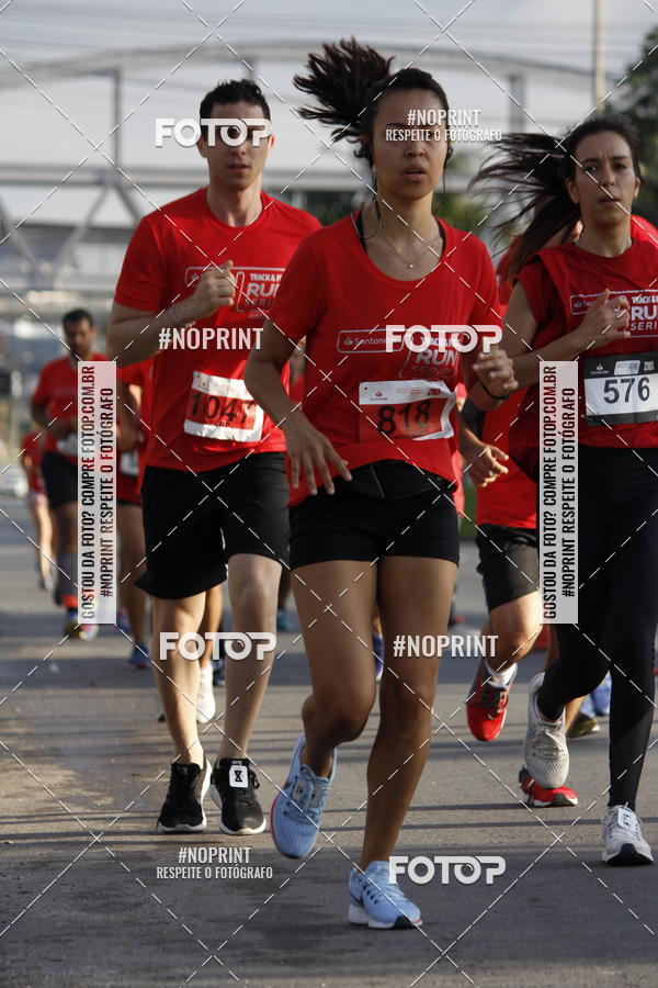 Buy your photos of the eventSantander Track & Field Run Series - Shopping Tambor on Fotop