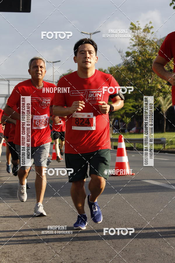Buy your photos of the eventSantander Track & Field Run Series - Shopping Tambor on Fotop