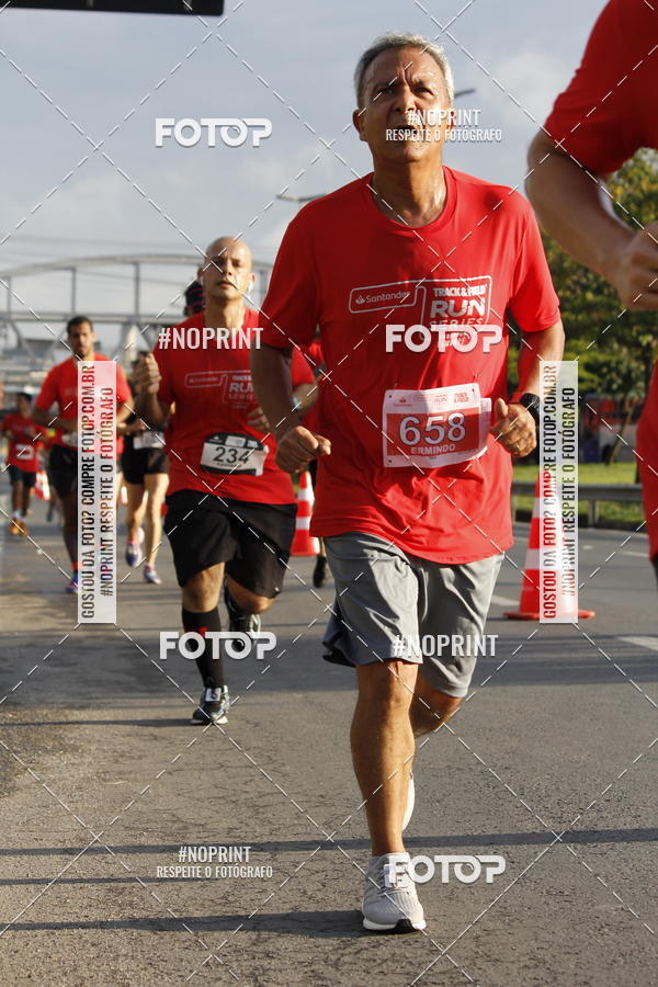 Buy your photos of the eventSantander Track & Field Run Series - Shopping Tambor on Fotop