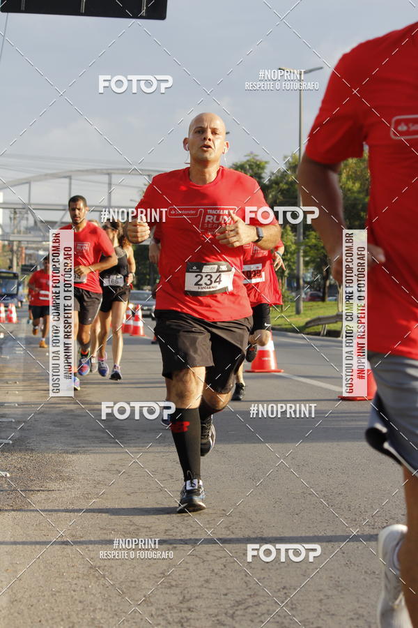 Buy your photos of the eventSantander Track & Field Run Series - Shopping Tambor on Fotop