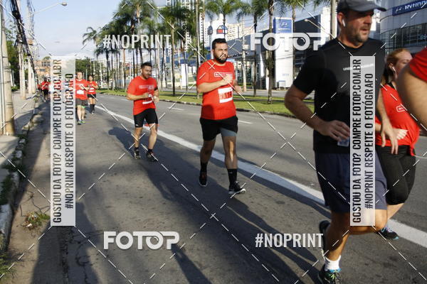 Buy your photos of the eventSantander Track & Field Run Series - Shopping Tambor on Fotop