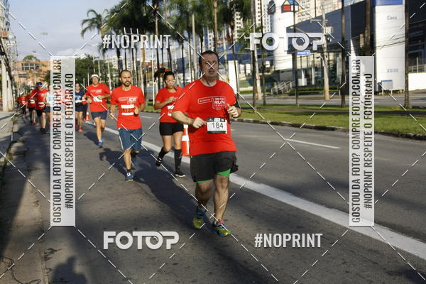 Buy your photos of the eventSantander Track & Field Run Series - Shopping Tambor on Fotop