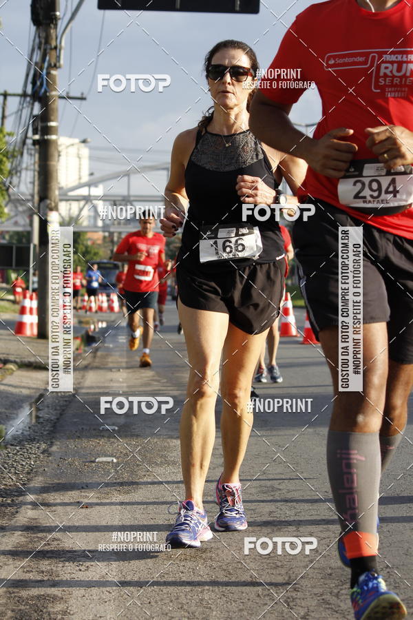 Buy your photos of the eventSantander Track & Field Run Series - Shopping Tambor on Fotop