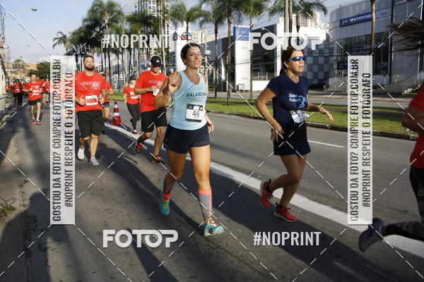 Buy your photos of the eventSantander Track & Field Run Series - Shopping Tambor on Fotop