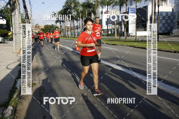 Buy your photos of the eventSantander Track & Field Run Series - Shopping Tambor on Fotop