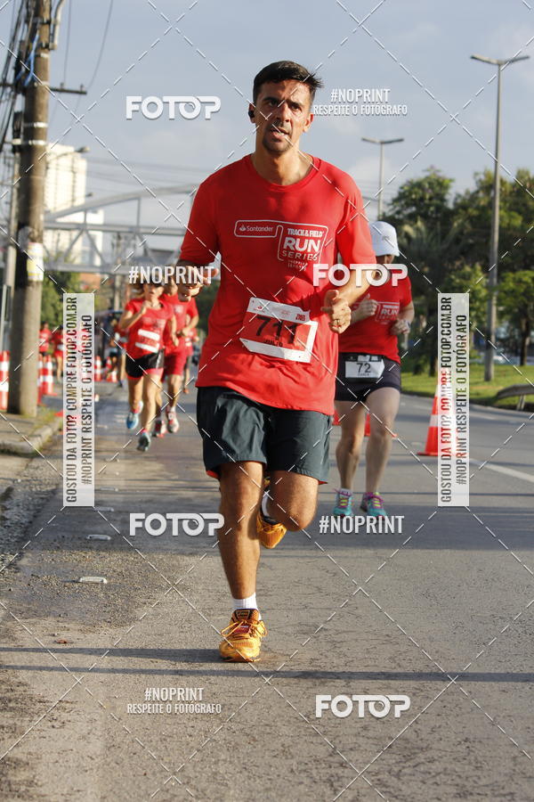 Buy your photos of the eventSantander Track & Field Run Series - Shopping Tambor on Fotop