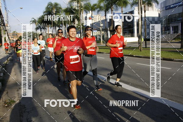 Buy your photos of the eventSantander Track & Field Run Series - Shopping Tambor on Fotop
