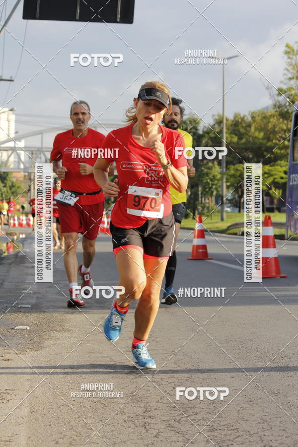 Buy your photos of the eventSantander Track & Field Run Series - Shopping Tambor on Fotop