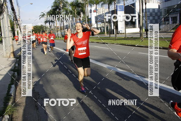 Buy your photos of the eventSantander Track & Field Run Series - Shopping Tambor on Fotop