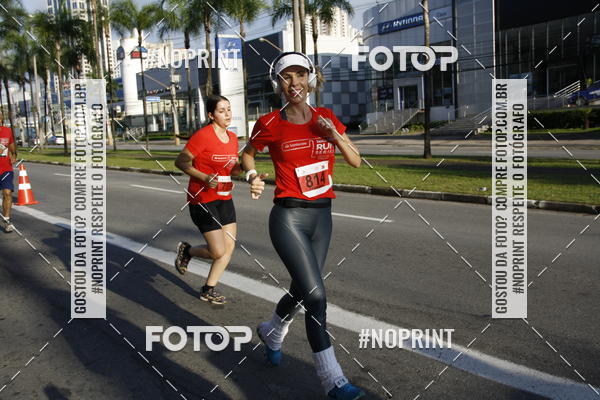 Buy your photos of the eventSantander Track & Field Run Series - Shopping Tambor on Fotop