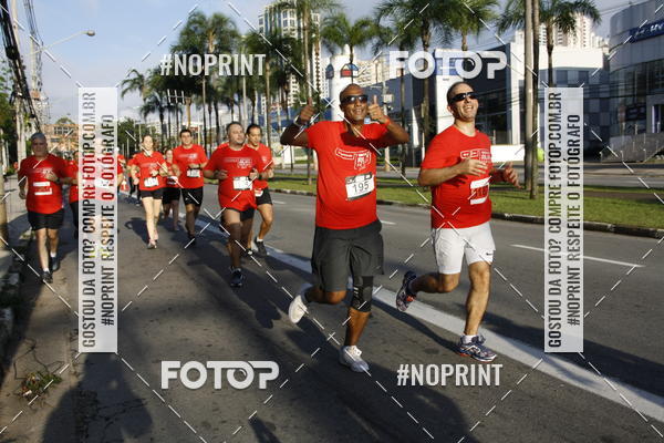 Buy your photos of the eventSantander Track & Field Run Series - Shopping Tambor on Fotop