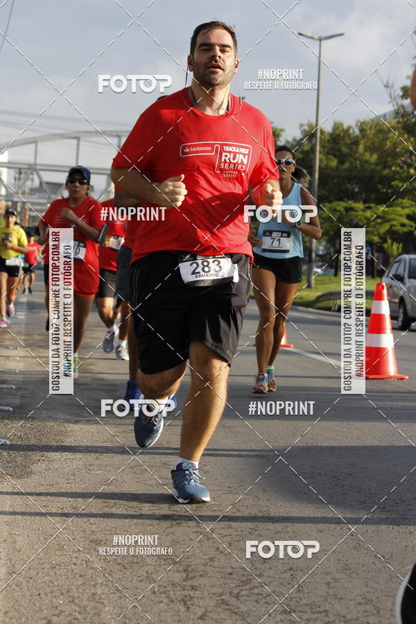 Buy your photos of the eventSantander Track & Field Run Series - Shopping Tambor on Fotop