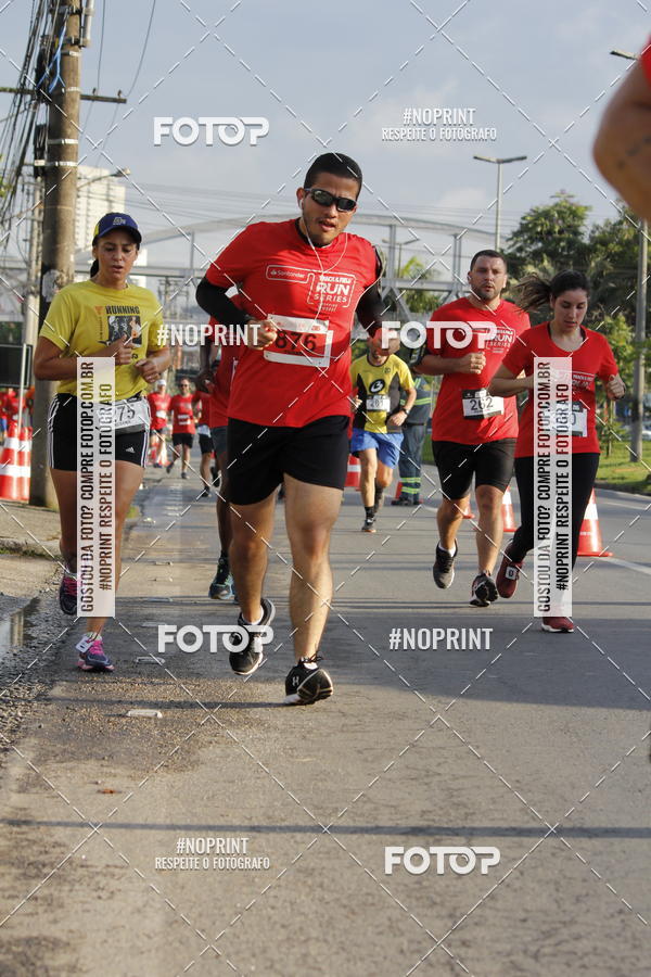 Buy your photos of the eventSantander Track & Field Run Series - Shopping Tambor on Fotop