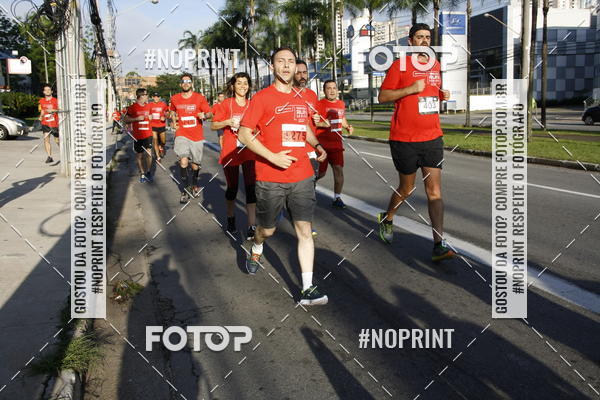 Buy your photos of the eventSantander Track & Field Run Series - Shopping Tambor on Fotop