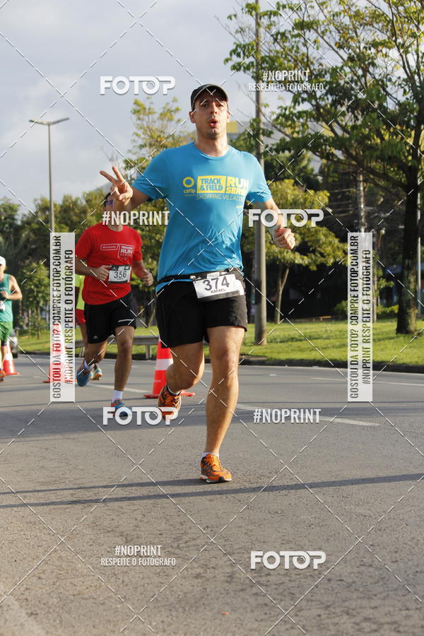 Buy your photos of the eventSantander Track & Field Run Series - Shopping Tambor on Fotop