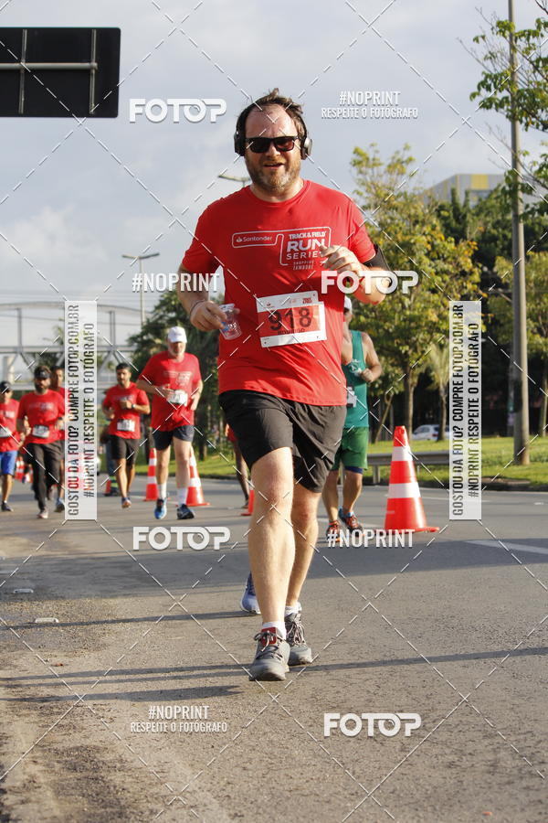 Buy your photos of the eventSantander Track & Field Run Series - Shopping Tambor on Fotop