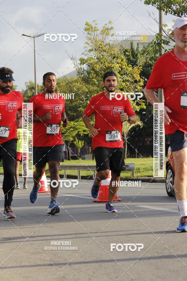 Buy your photos of the eventSantander Track & Field Run Series - Shopping Tambor on Fotop