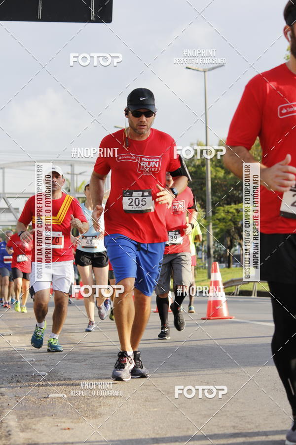 Buy your photos of the eventSantander Track & Field Run Series - Shopping Tambor on Fotop