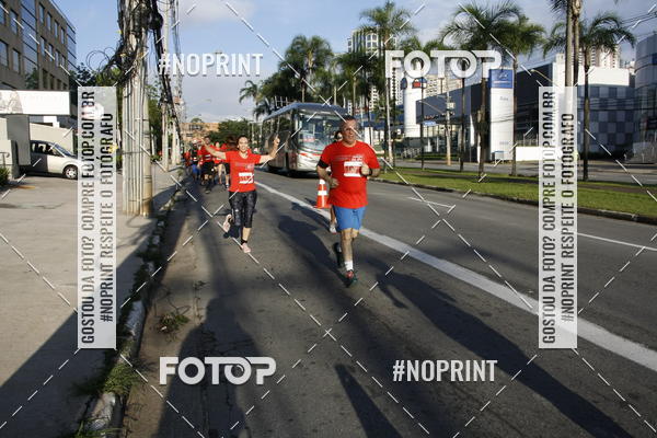 Buy your photos of the eventSantander Track & Field Run Series - Shopping Tambor on Fotop
