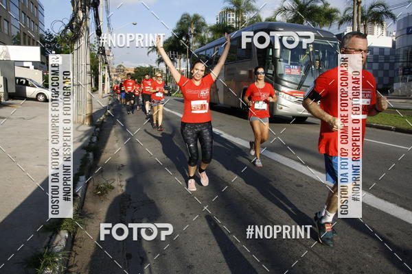 Buy your photos of the eventSantander Track & Field Run Series - Shopping Tambor on Fotop