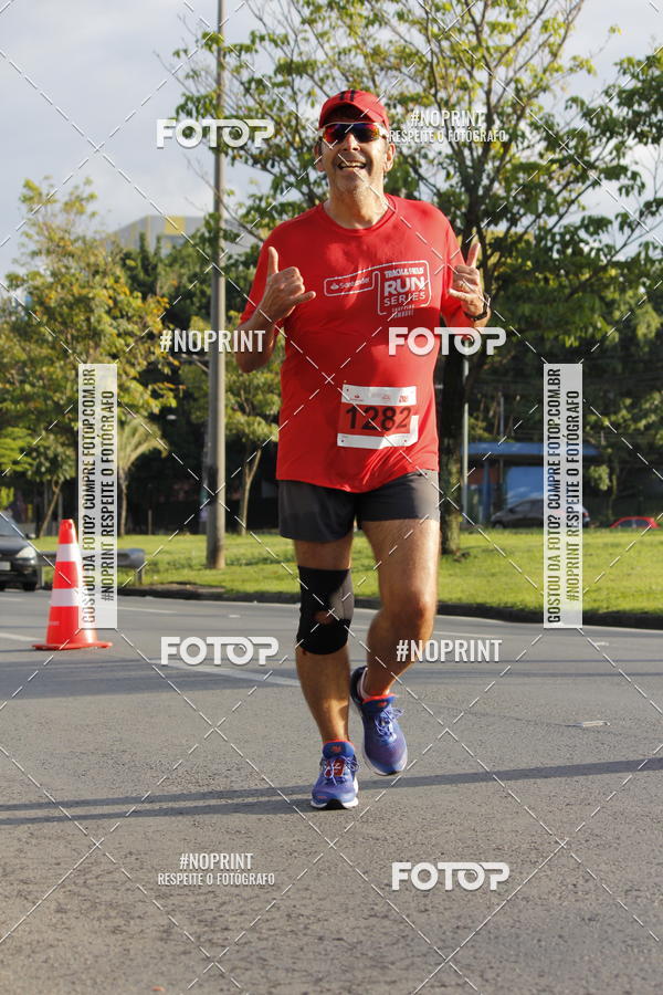 Buy your photos of the eventSantander Track & Field Run Series - Shopping Tambor on Fotop