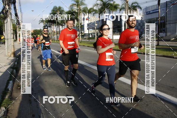 Buy your photos of the eventSantander Track & Field Run Series - Shopping Tambor on Fotop