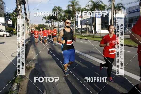 Buy your photos of the eventSantander Track & Field Run Series - Shopping Tambor on Fotop