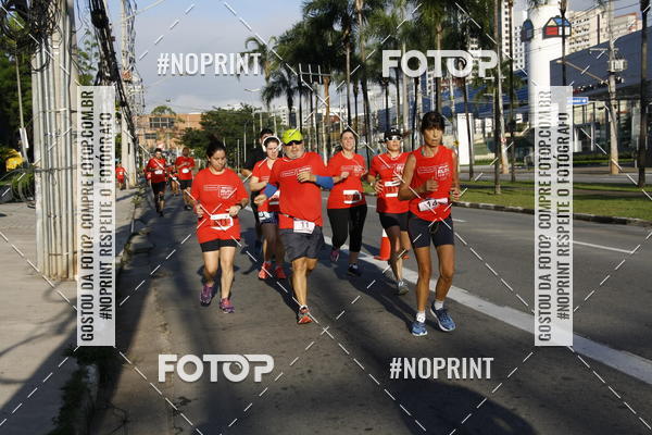 Buy your photos of the eventSantander Track & Field Run Series - Shopping Tambor on Fotop