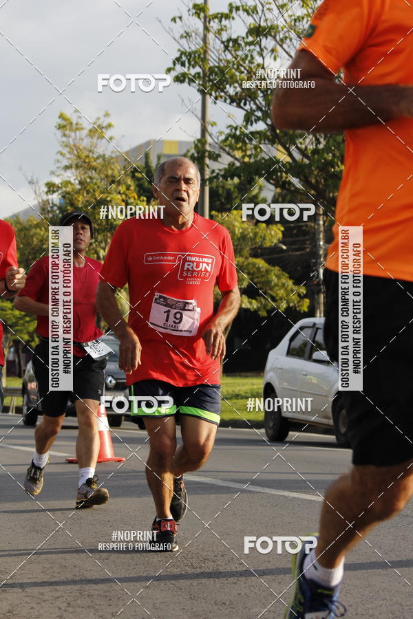 Buy your photos of the eventSantander Track & Field Run Series - Shopping Tambor on Fotop