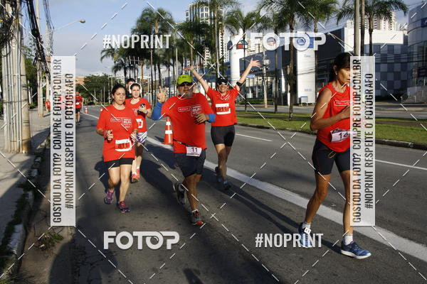 Buy your photos of the eventSantander Track & Field Run Series - Shopping Tambor on Fotop