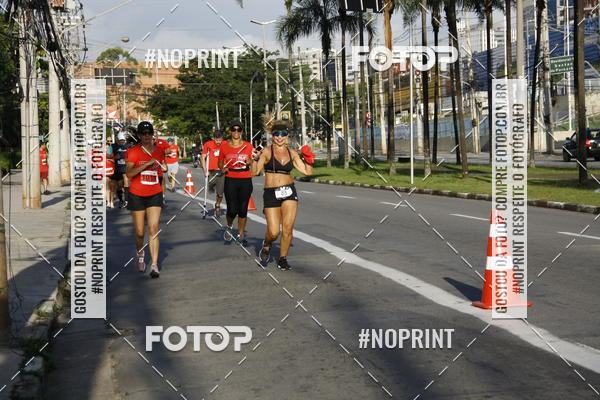 Buy your photos of the eventSantander Track & Field Run Series - Shopping Tambor on Fotop