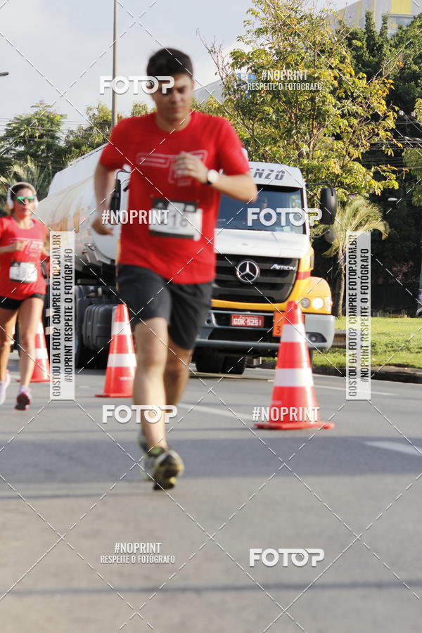 Buy your photos of the eventSantander Track & Field Run Series - Shopping Tambor on Fotop