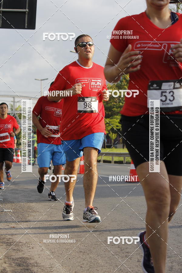 Buy your photos of the eventSantander Track & Field Run Series - Shopping Tambor on Fotop
